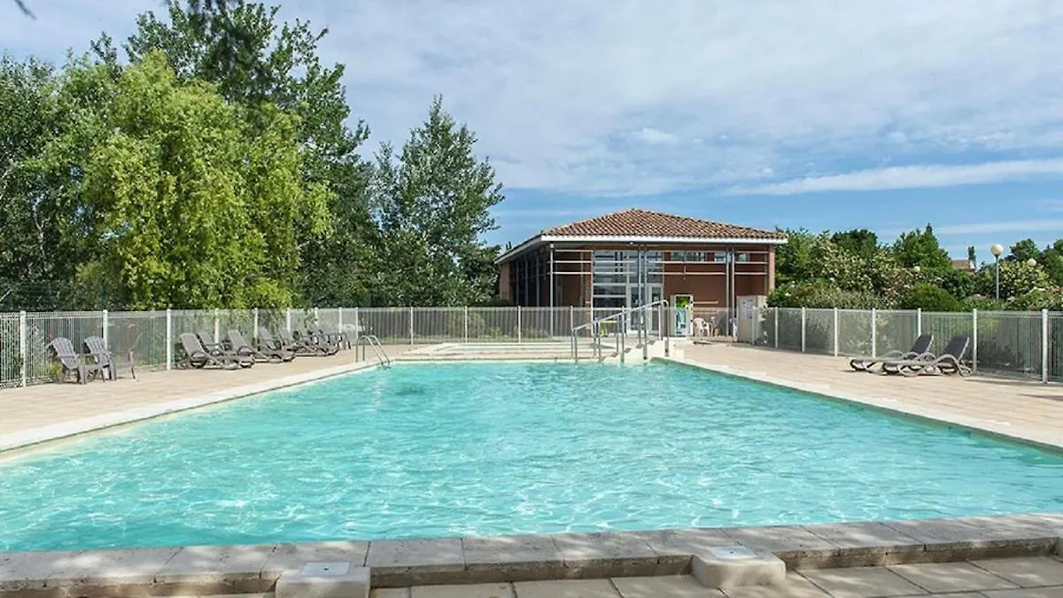 別荘 Saint-Saturnin-lès-Avignon Casa Lumaヴィラ フランス